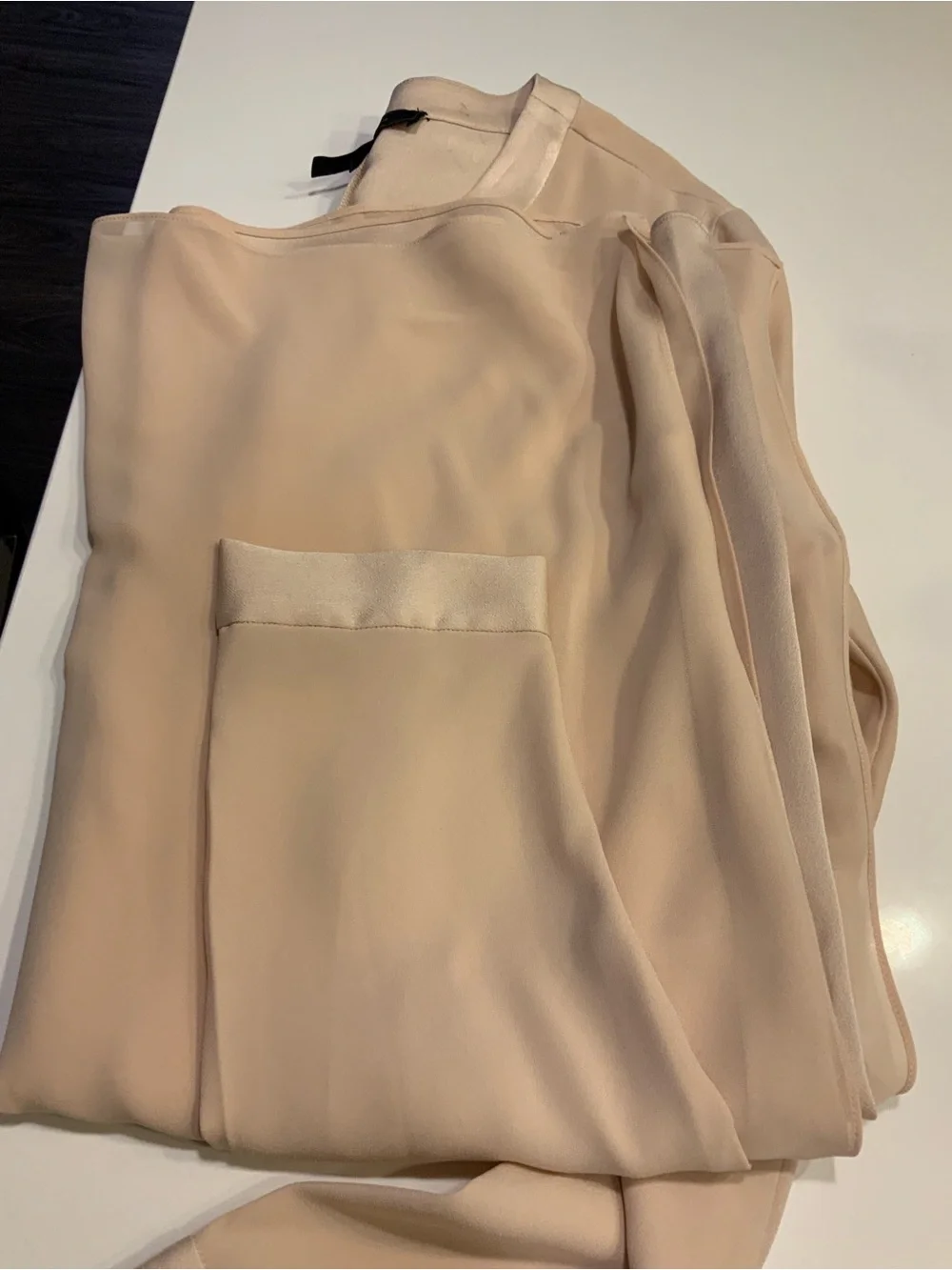 BCBGMaxAzria Cream Long-Sleeve V-Neck Tunic